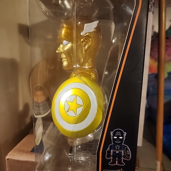 Action figure - Picture 7 of 11